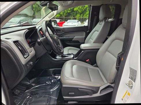 Used 2019 Chevrolet Colorado W/T w/ WT Convenience Package RWD image 11