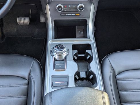 Used 2023 Ford Edge SEL image 18