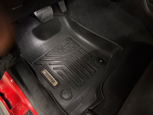 Used 2019 Jeep Wrangler Unlimited Sahara image 26