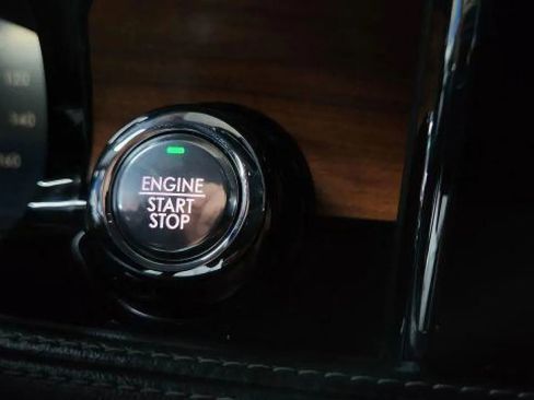 Used 2020 Lincoln Corsair Reserve w/ Equipment Group 201A image 33