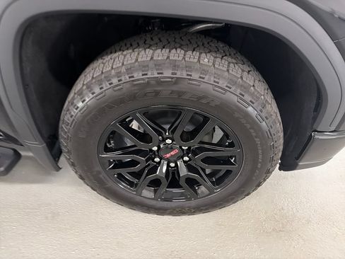 New 2026 GMC Sierra 1500 Elevation w/ Elevation Premium Package AWD/4WD image 4