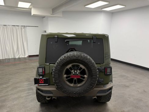 Used 2016 Jeep Wrangler Sahara AWD/4WD image 6