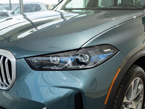 New 2026 BMW X5 xDrive40i w/ Climate Comfort Package image 8