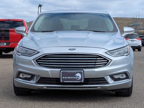 Used 2017 Ford Fusion SE w/ Fusion SE Technology Package image 7