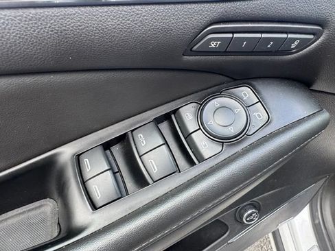 Used 2023 Buick Enclave Avenir w/ Avenir Technology Package FWD image 24
