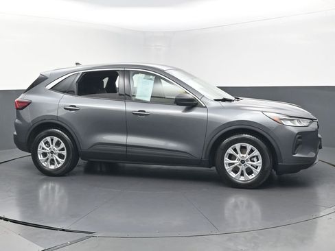 Used 2023 Ford Escape Active FWD image 6