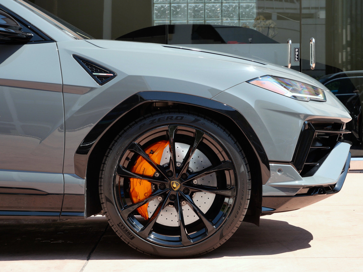 Used 2023 Lamborghini Urus S AWD/4WD image 9