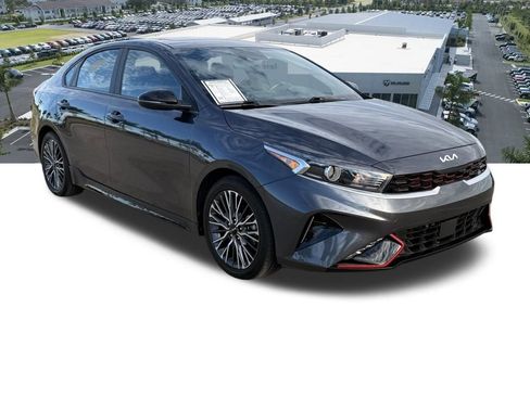 Used 2023 Kia Forte GT-Line w/ GT-Line Premium Package image 2