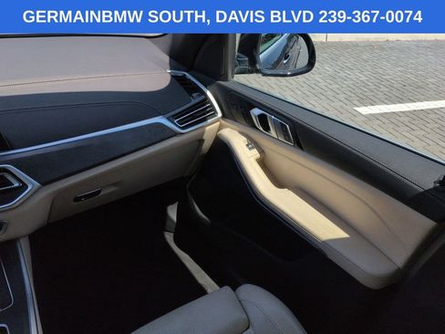 Used 2022 BMW X5 sDrive40i w/ Luxury Seating Package RWD image 19