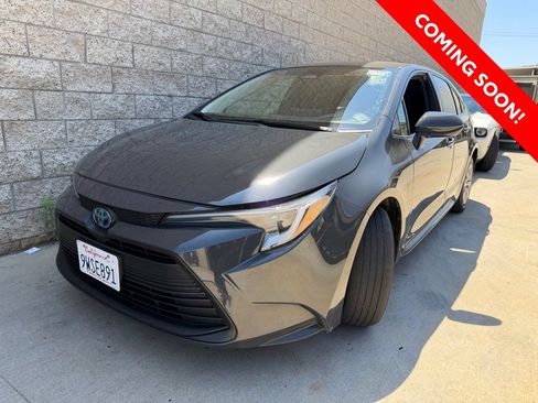 Used 2023 Toyota Corolla LE w/ Carpet Mat Package (TMS) FWD image 2