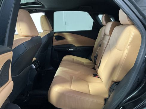 Used 2023 Lexus RX 350h w/ Accessory Package (Z1) AWD/4WD image 25