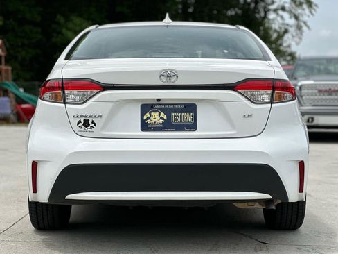 Used 2022 Toyota Corolla LE FWD image 6