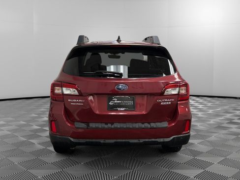 Used 2017 Subaru Outback 2.5i Limited image 4