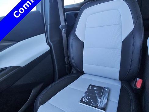 Used 2024 Chevrolet Equinox EV LT FWD image 16