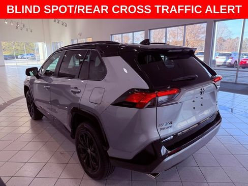 Used 2022 Toyota RAV4 XSE image 5