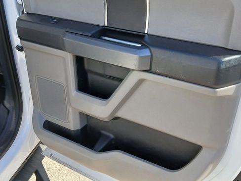 Used 2018 Ford F150 XLT image 25