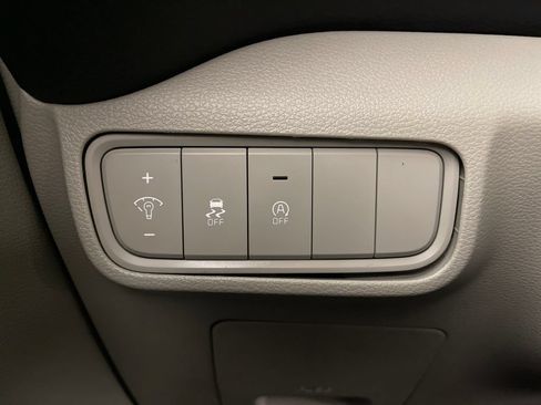 Used 2023 Kia Soul LX w/ LX Technology Package FWD image 31