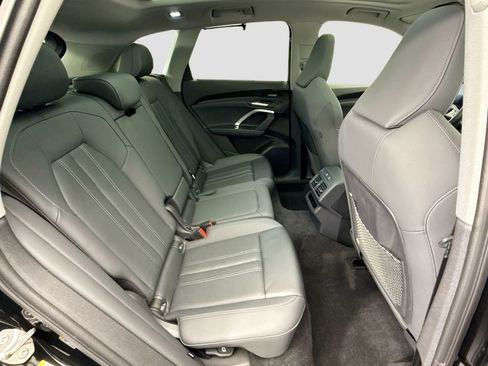 Used 2025 Audi Q5 Premium Plus w/ Premium Plus AWD/4WD image 21