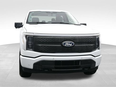 New 2025 Ford F150 Lightning Flash image 3