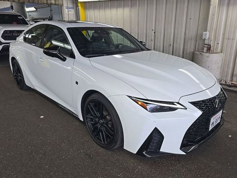 Used 2024 Lexus IS 500 RWD image 3