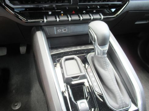 New 2026 GMC Canyon Elevation w/ Convenience Package RWD image 25