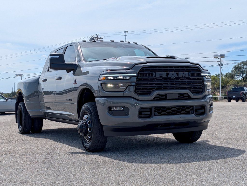 Used 2026 RAM 3500 Laramie AWD/4WD image 1