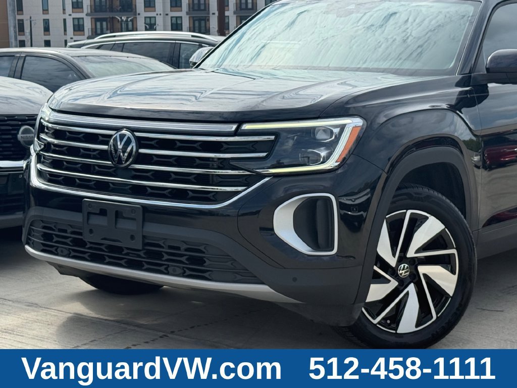 Used 2024 Volkswagen Atlas SE FWD image 2