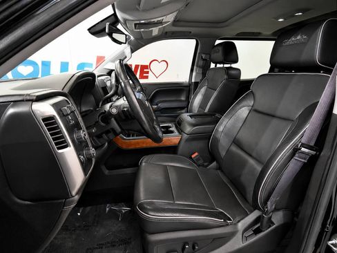 Used 2017 Chevrolet Silverado 1500 High Country AWD/4WD image 13
