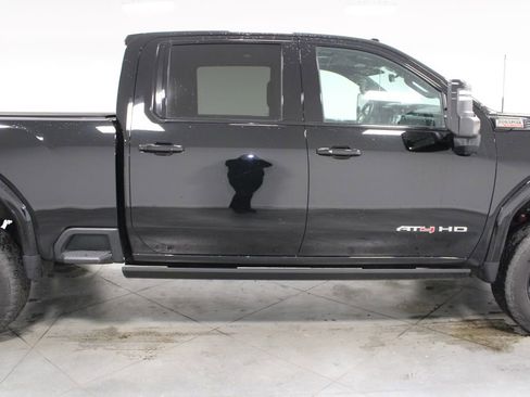 Used 2024 GMC Sierra 2500 AT4 w/ AT4 Premium Plus Package image 11