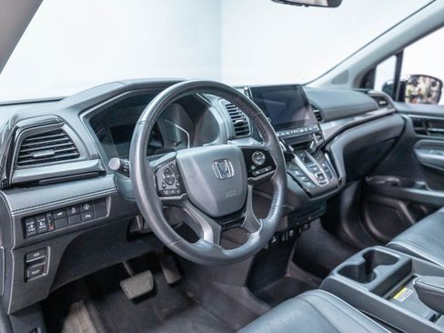 Used 2024 Honda Odyssey Elite image 11