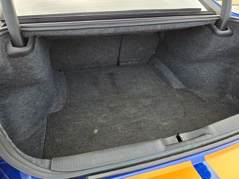 Used 2022 Dodge Charger R/T w/ Performance Handling Group image 12