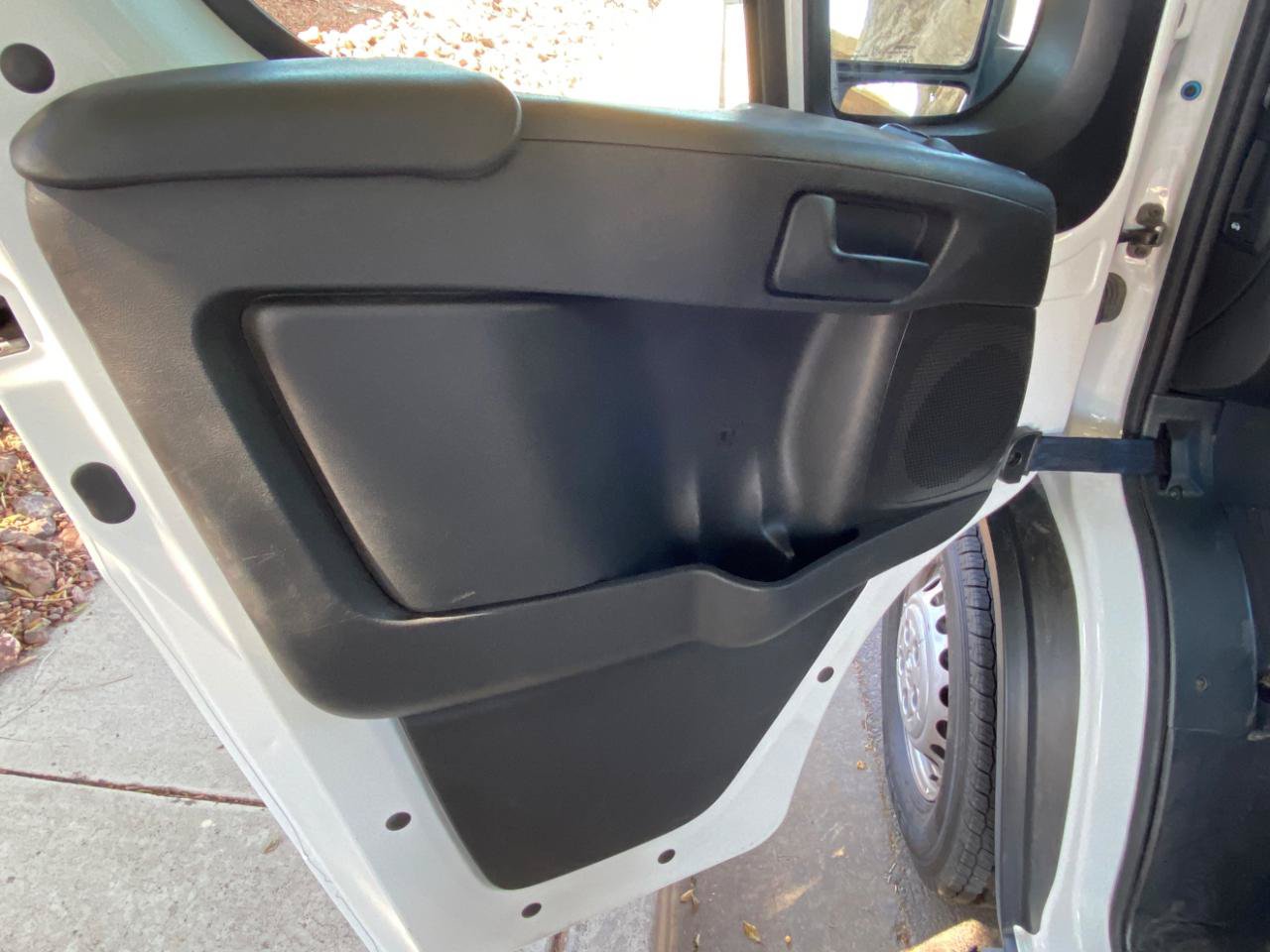 Used 2025 RAM ProMaster 2500 w/ U-Haul Equipment Group FWD image 21