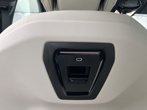 Certified 2024 BMW 530i xDrive 530i xDrive w/ Premium Package image 25