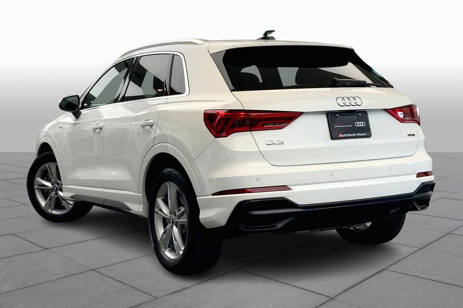 Used 2020 Audi Q3 2.0T Premium Plus w/ Premium Plus Package AWD/4WD image 12