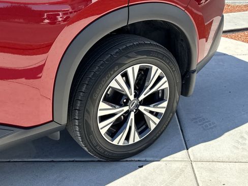 Used 2023 Nissan Rogue SV w/ SV Premium Package AWD/4WD image 8