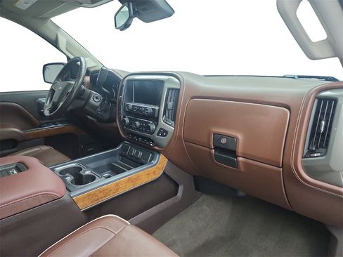 Used 2016 Chevrolet Silverado 1500 High Country w/ High Country Premium Package image 26