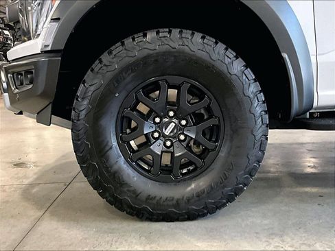 Used 2023 Ford F150 Raptor AWD/4WD image 7