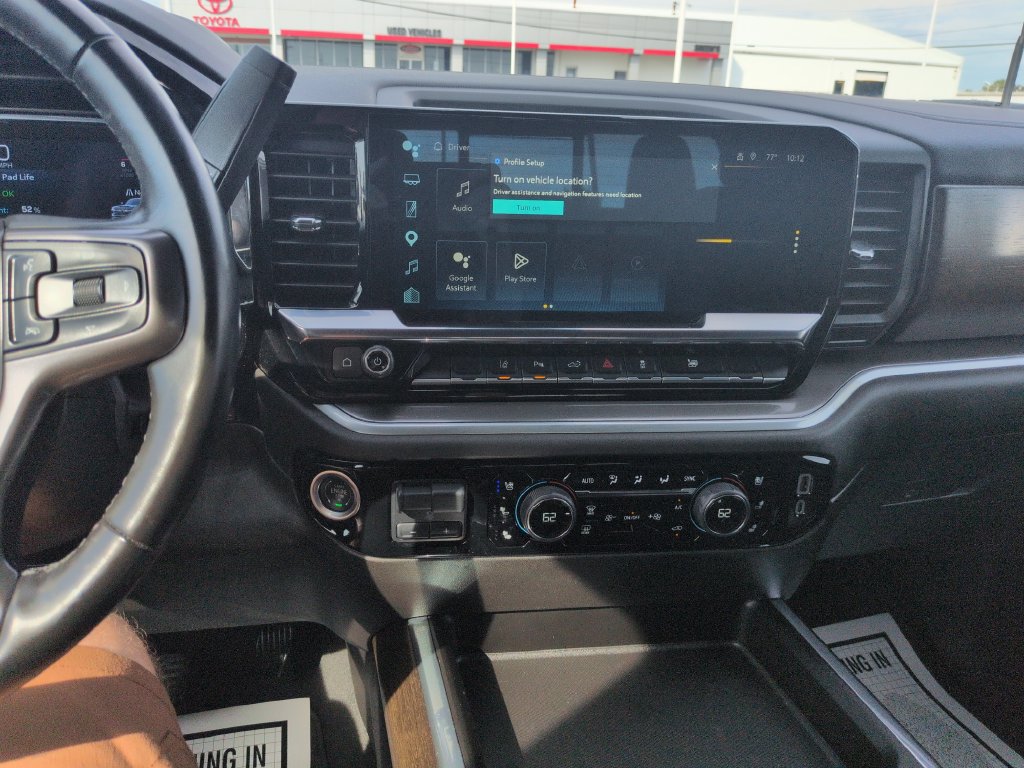 Used 2025 Chevrolet Silverado 2500 High Country w/ Technology Package AWD/4WD image 17