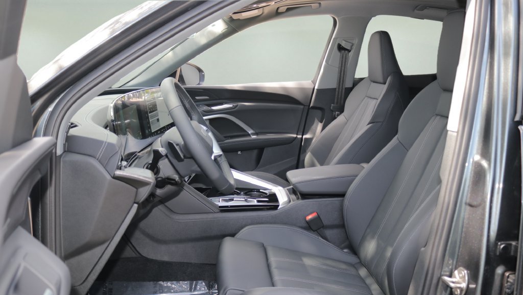Used 2026 Audi Q5 Premium Plus AWD/4WD image 19