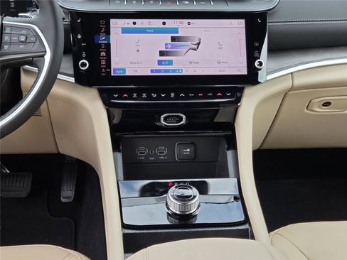 New 2026 Jeep Grand Cherokee L Limited image 10