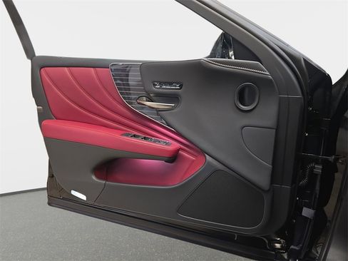 New 2026 Lexus LS 500 AWD image 27