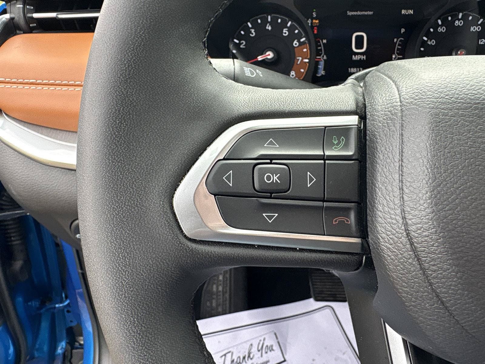 Used 2025 Jeep Compass Limited AWD/4WD image 18