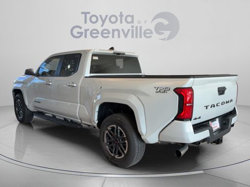 Used 2026 Toyota Tacoma TRD Sport AWD/4WD image 4