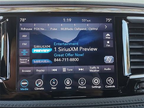 Certified 2020 Chrysler Pacifica Limited image 17