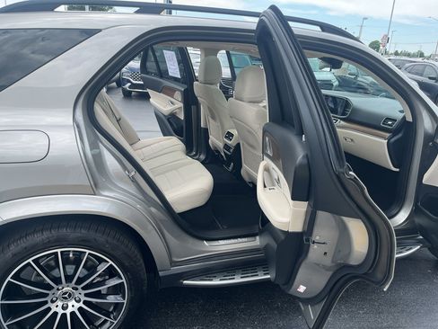 Used 2022 Mercedes-Benz GLE 350 w/ AMG Line Exterior image 41