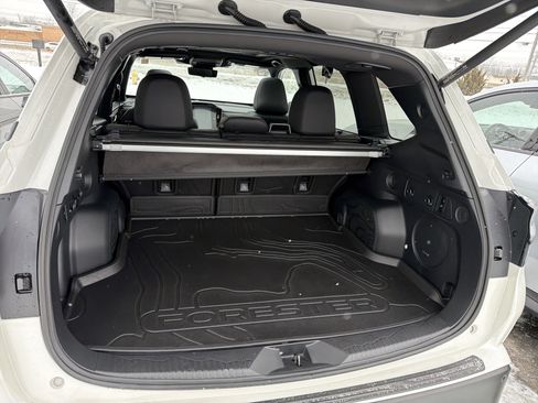 Used 2025 Subaru Forester Touring w/ Popular Package - Touring image 28