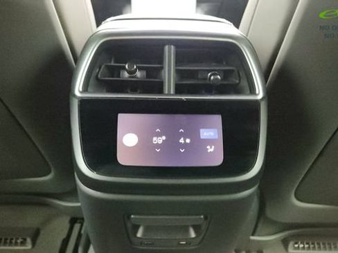 Used 2024 Lucid Air Pure RWD image 38
