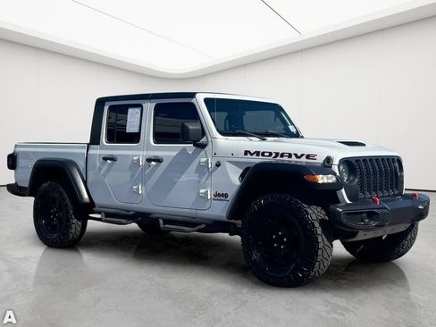 Used 2021 Jeep Gladiator Mojave w/ Trailer Tow Package AWD/4WD image 8