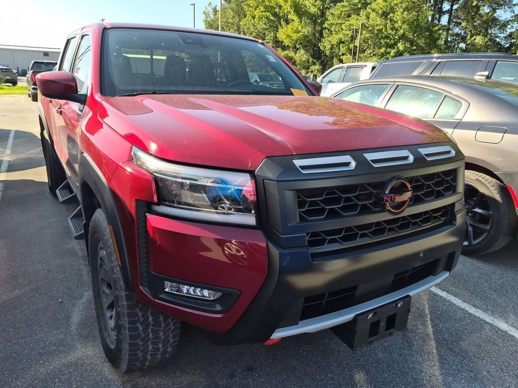 Used 2025 Nissan Frontier PRO-4X AWD/4WD image 13