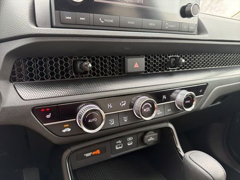 Certified 2023 Honda CR-V EX image 31